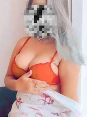 Moni Slim Escorts In Delhi Delhi vip escorts service